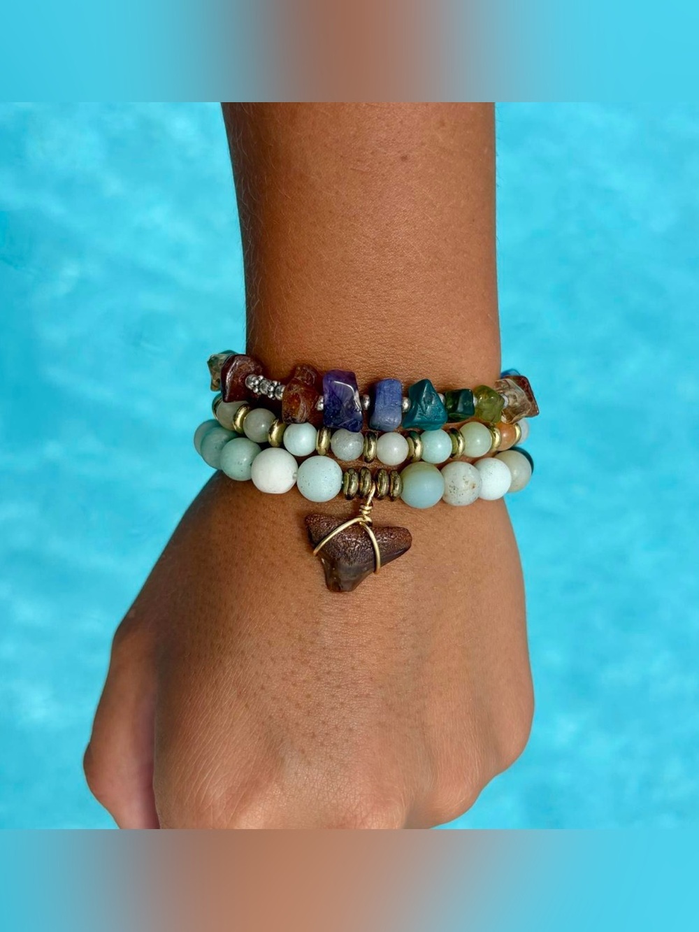 Aventurine Crystal + Tooth Bracelet – Handmade 💚